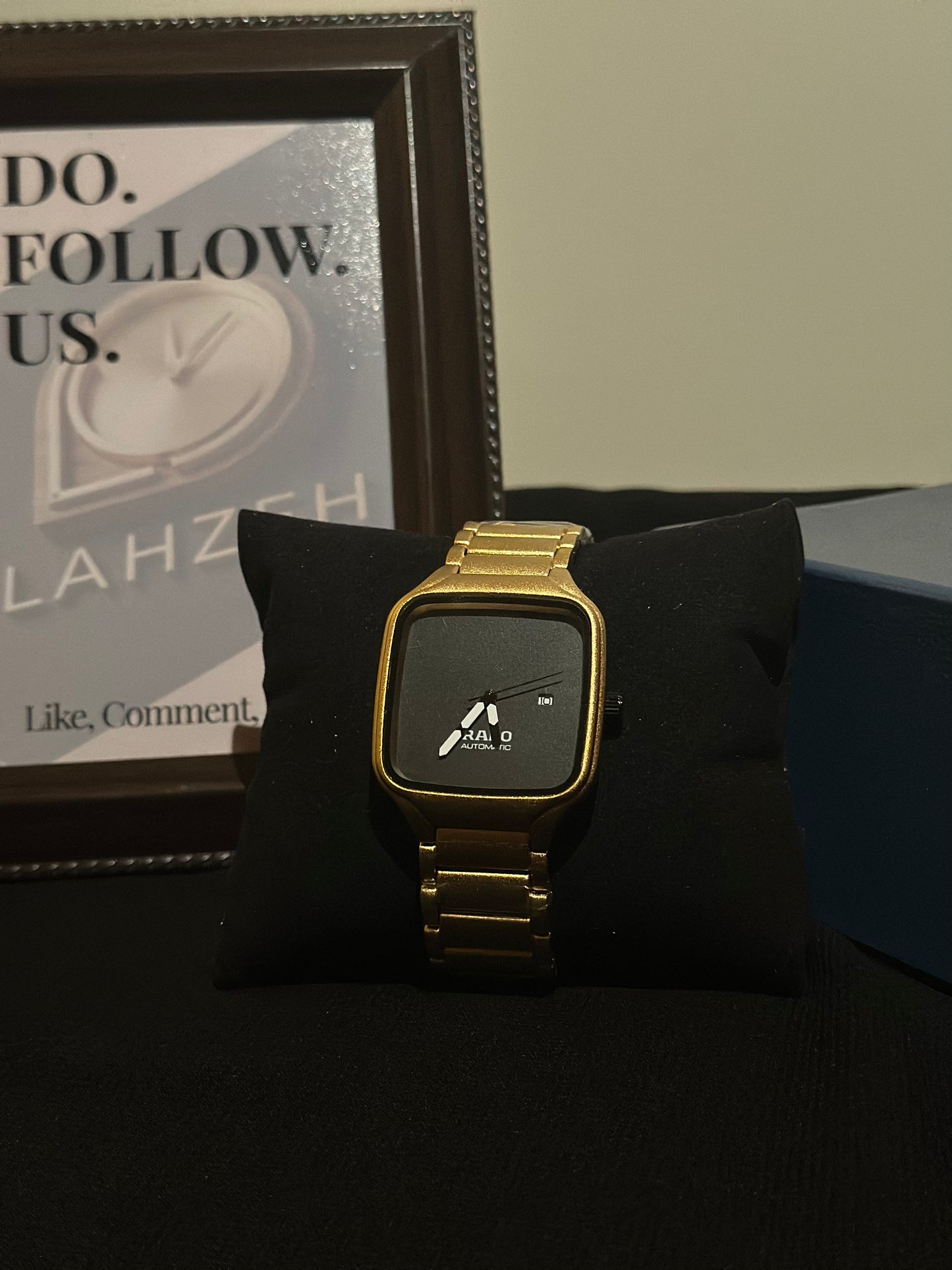 Rado Minimalistic Dial Matt Gold