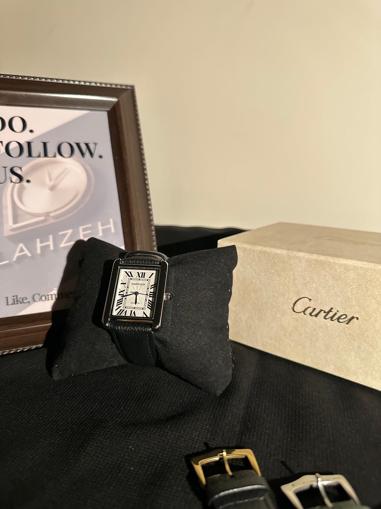 Cart-ier Tank Silver Marked Case Pebbled Strap