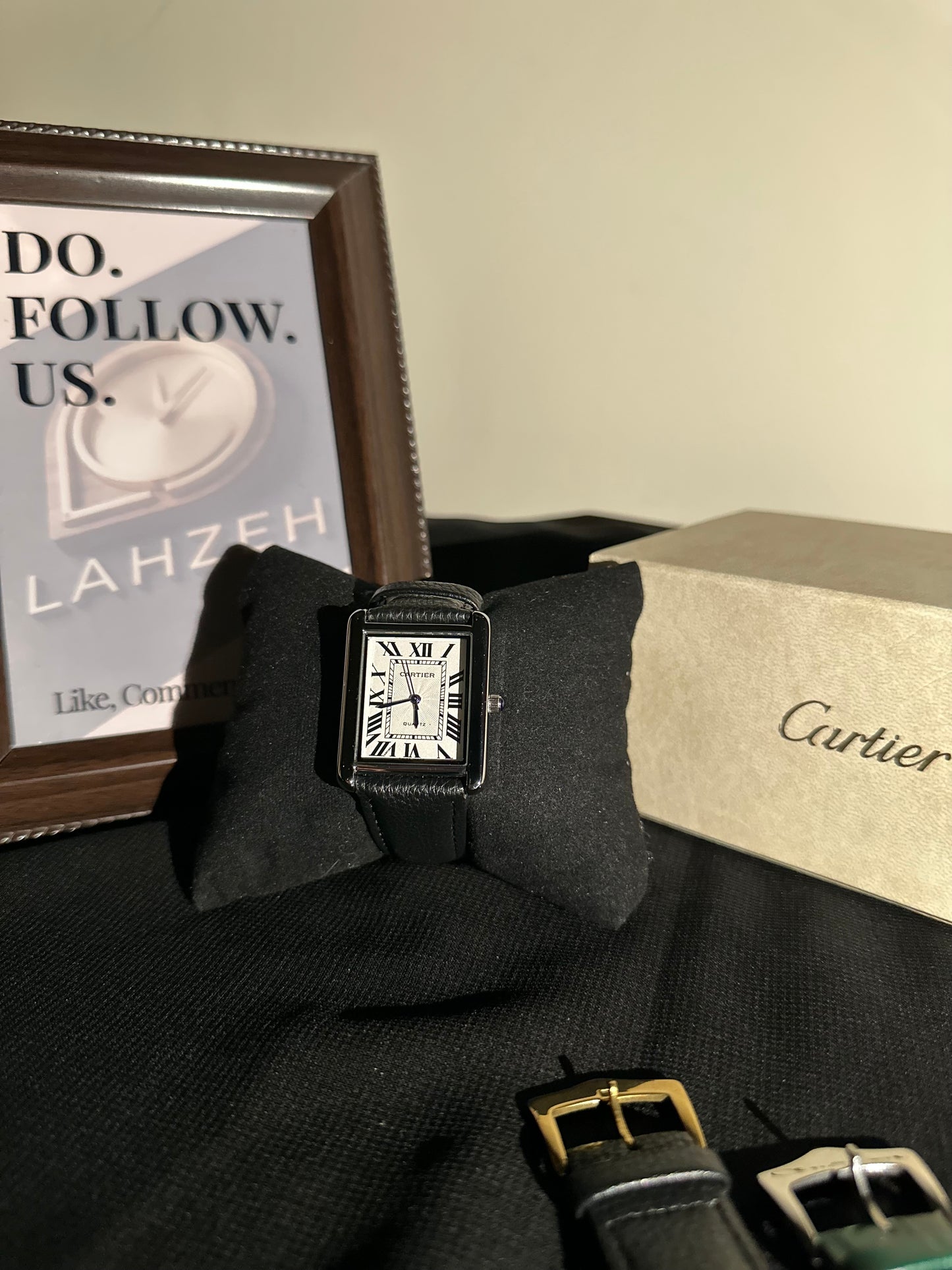 Cart-ier Tank Silver Marked Case Pebbled Strap