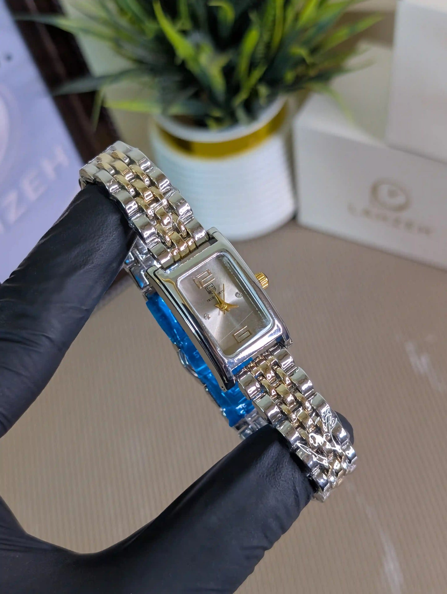 True Worth Cart-ier style (Two-tone/Silver)
