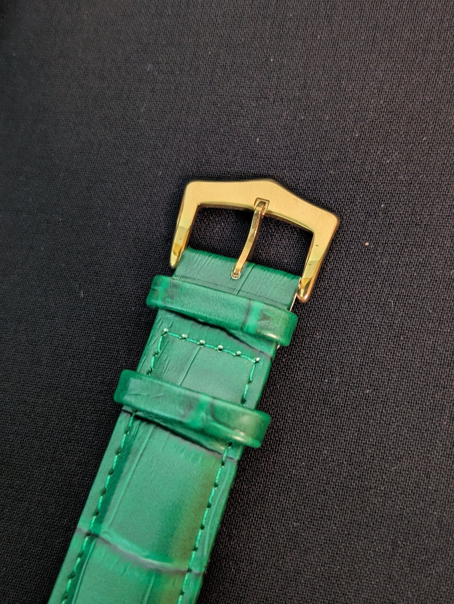 Cart-ier Tank Minimalistic Marker-Less Gold