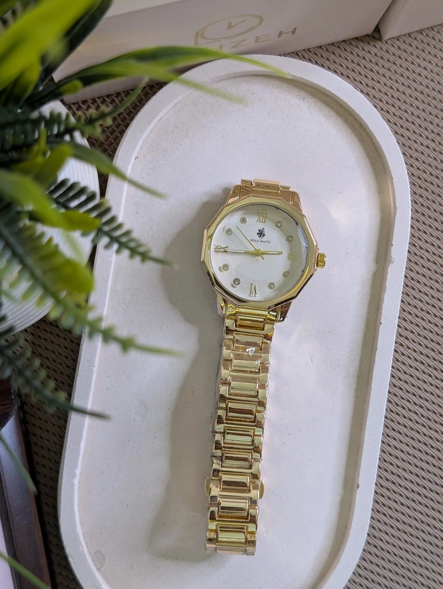 Polowhite Hex Dial Gold