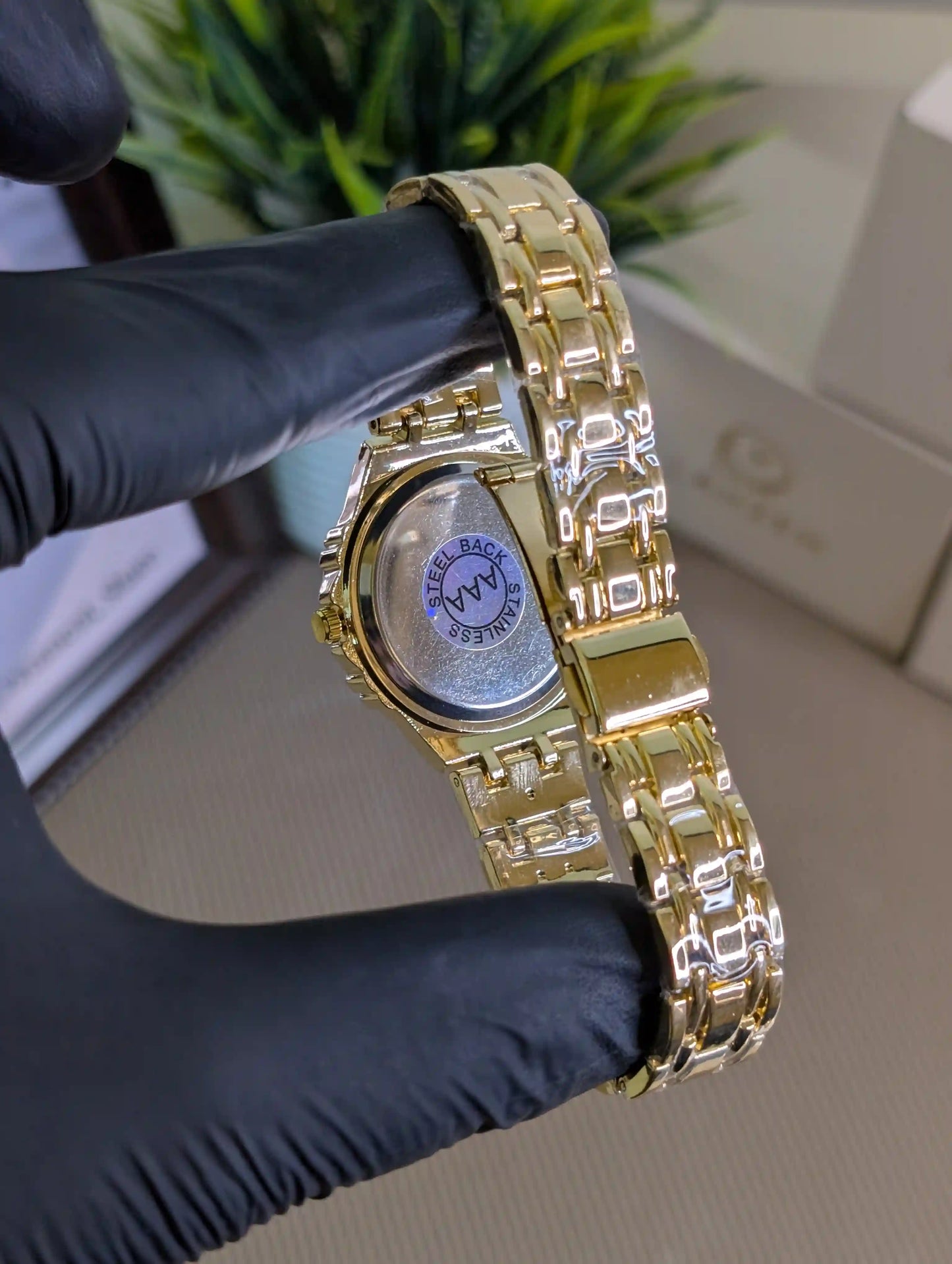 Polowhite Hex Dial Gold