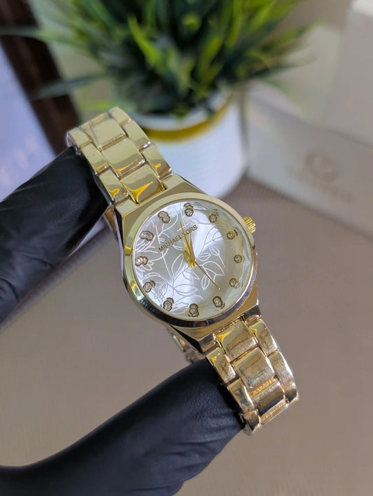Micha-el Ko-rs Round Dial Gold