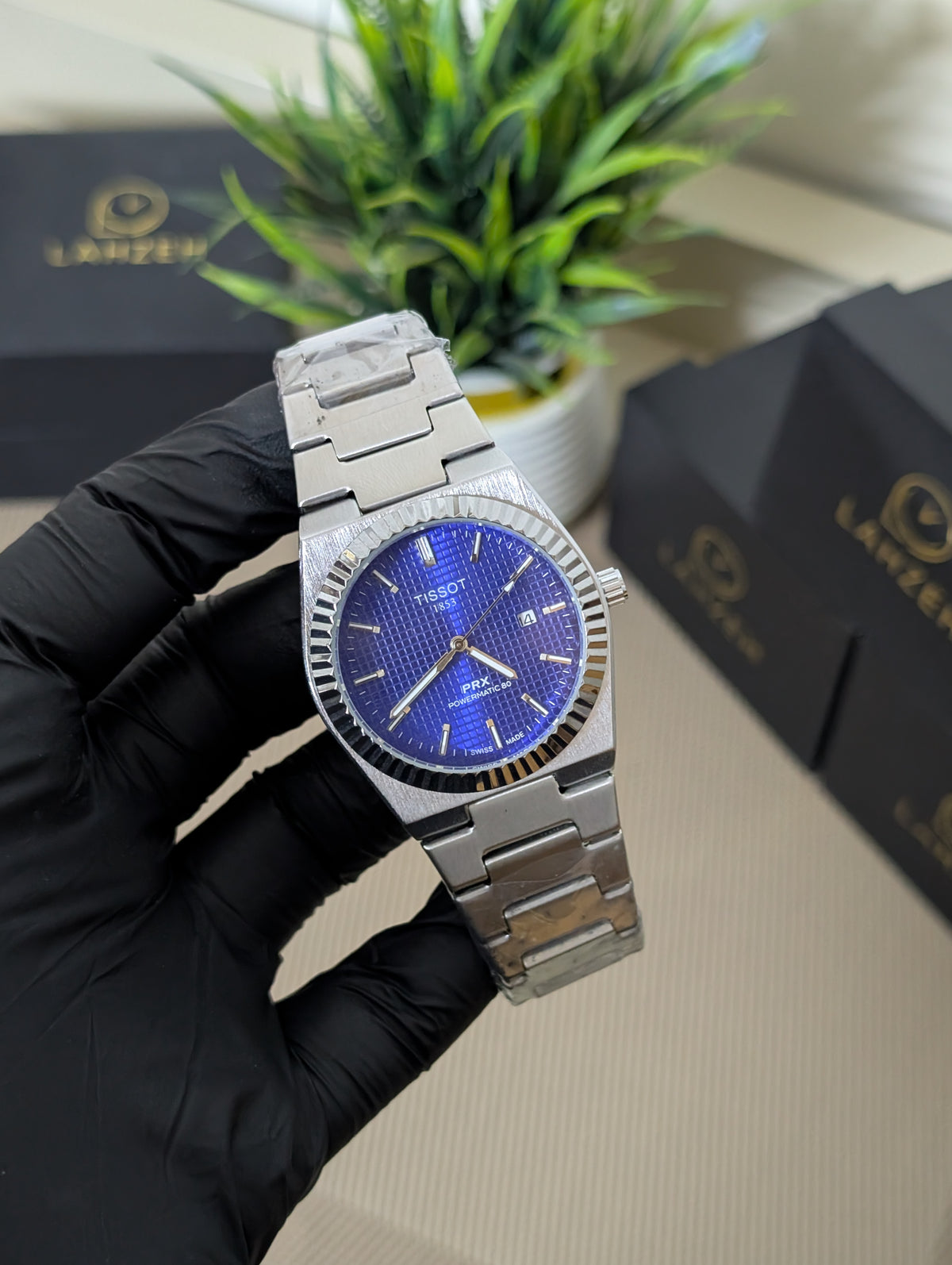 Lahzeh Prism Ridged Bezels