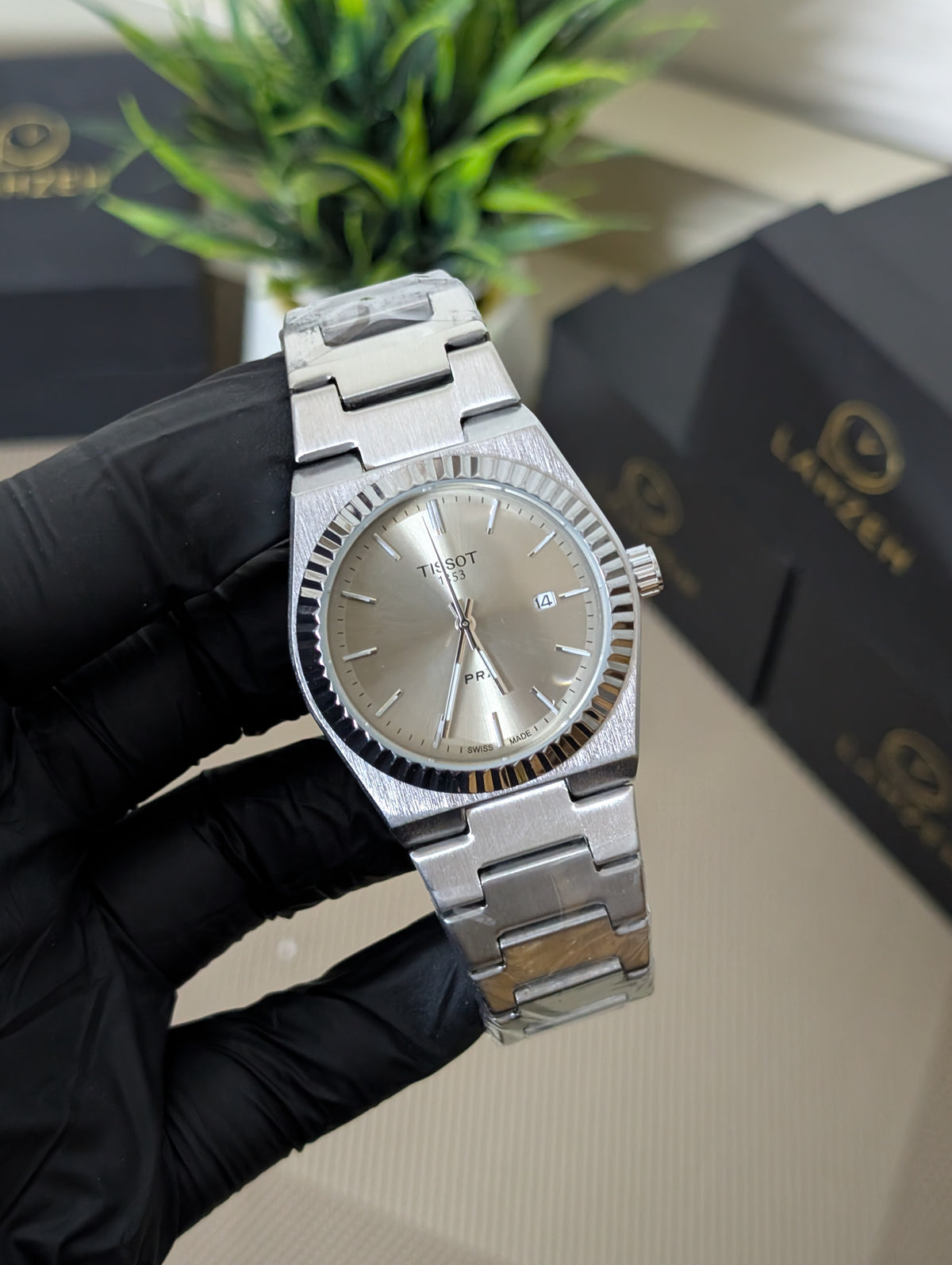 Lahzeh Prism Ridged Bezels