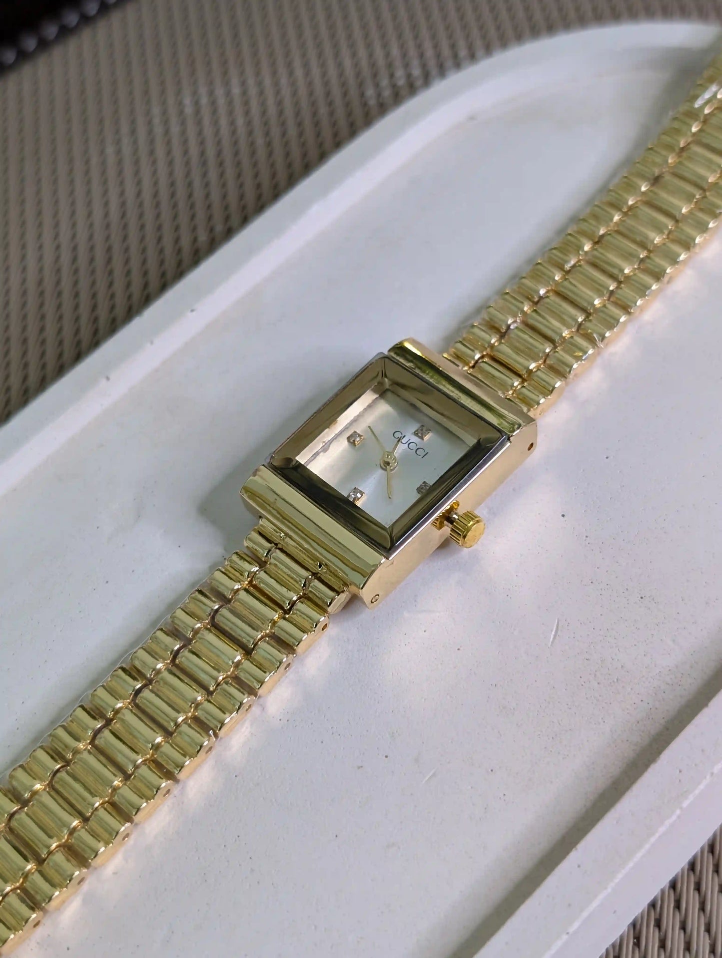 Gu-ci (Gold/Silver)