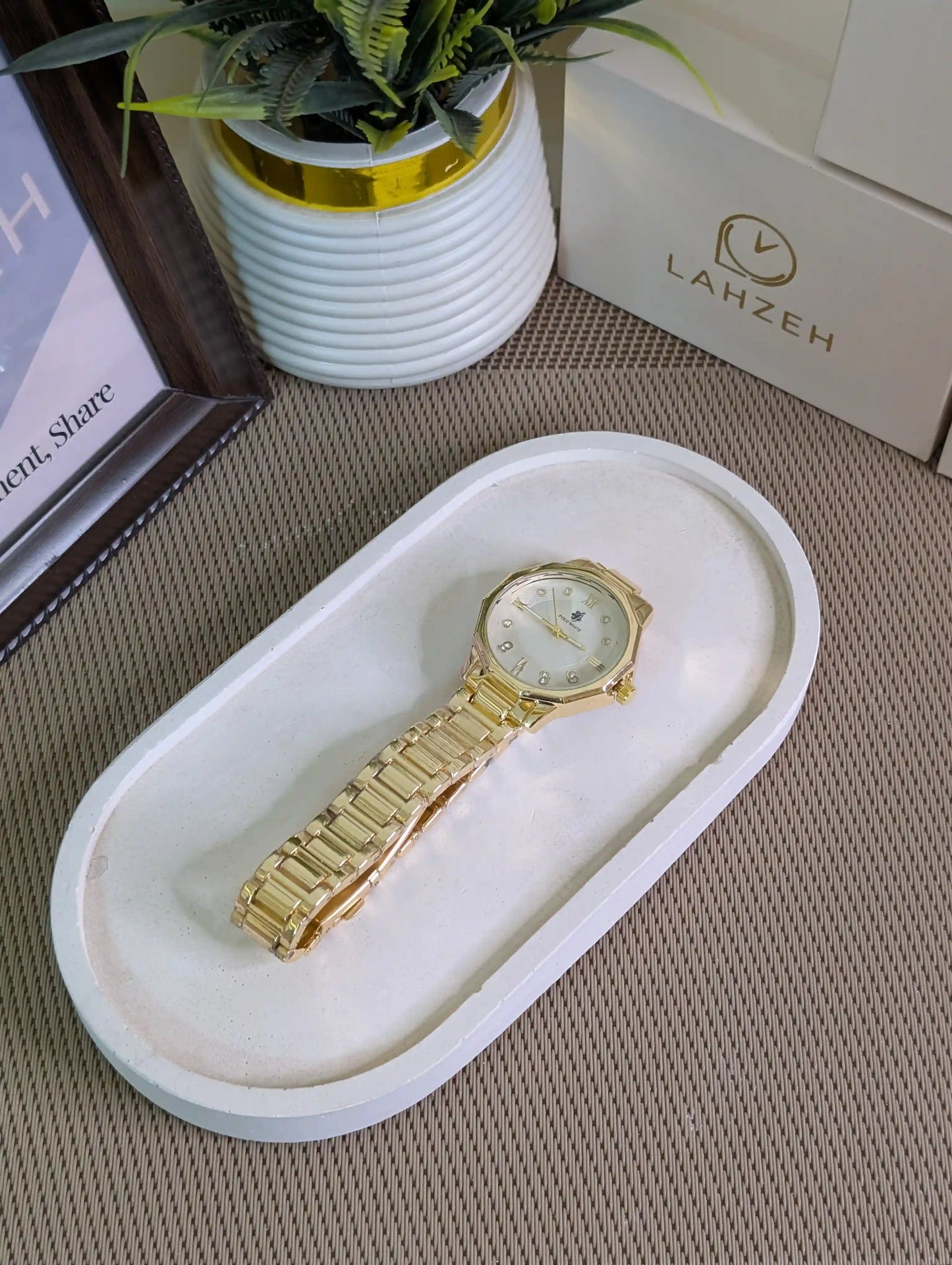 Polowhite Hex Dial Gold
